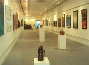 Tilting Art Gallery